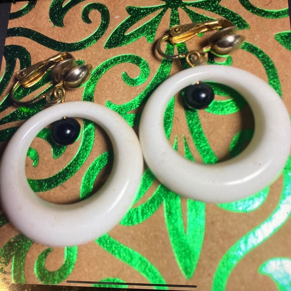 Dangle vintage 70s clip earrings BoHo hippie